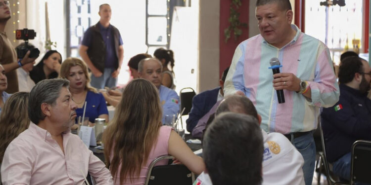 “En 2027 nos vamos a jugar la chihuahuanidad”: César Jáuregui se reúne con integrantes de Clubes Rotarios