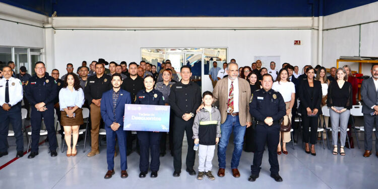 Firman Canaco y DSPM convenio de descuentos para policías municipales en Chihuahua