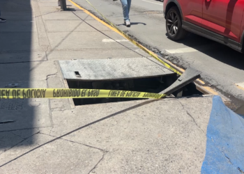 Persona con discapacidad visual cae en registro sin tapa en el Centro de Chihuahua