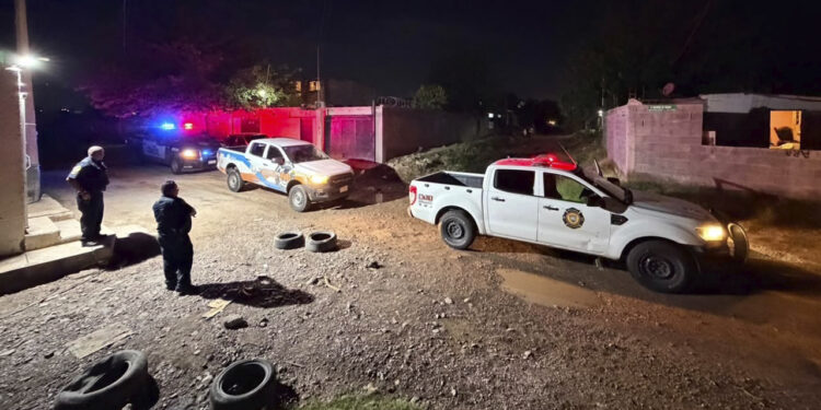 Mantiene Gobierno Municipal operativo nocturno para atender afectaciones tras las lluvias