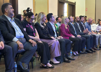 Reciben tres dependencias estatales el distintivo “Best Humanist Government”