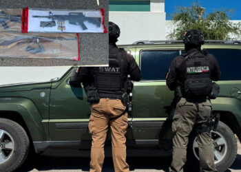 Registran aseguramiento de fusiles y vehículo en operativo