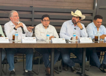Ganaderos de Chihuahua refuerzan acciones para prevenir el gusano barrenador