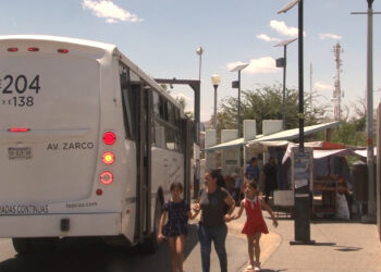 Usuarios denuncian deficiencias en el transporte público de Chihuahua