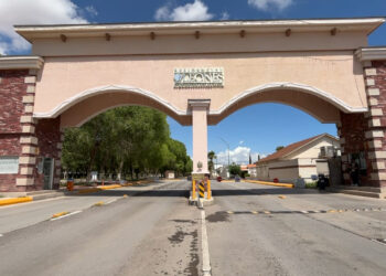 Vecinos de Residencial Leones denuncian presuntas irregularidades en la administración del fraccionamiento