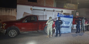 Aseguran dos camionetas con reporte de robo en operativo desplegado en Aldama