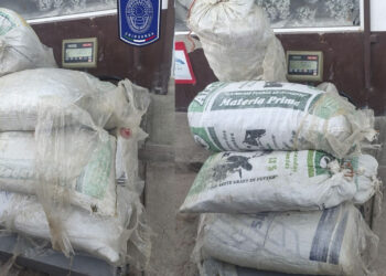 Aseguran en brecha 18 costales con más de 160 kilos de mariguana