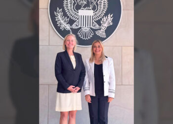 Maru Campos se reúne con cónsul de Estados Unidos en Ciudad Juárez
