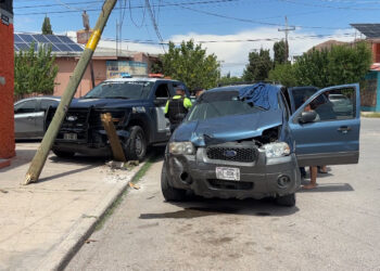 Dos policías municipales resultan lesionadas tras choque en la colonia Obrera