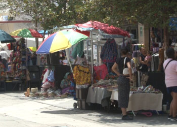 Crece comercio ambulante en el Centro Histórico