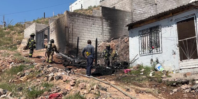 Hombre presuntamente intoxicado incendia su domicilio en la colonia San Jorge