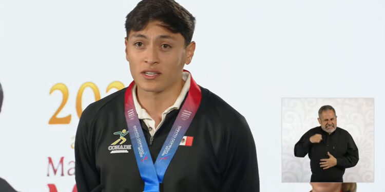 Destacan en la “mañanera” al atleta chihuahuense Erick Portillo