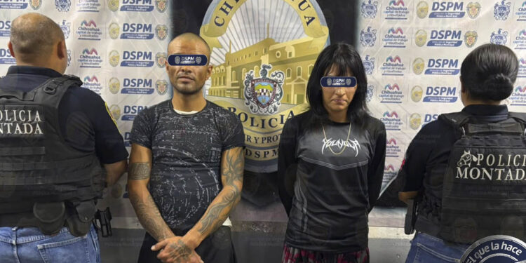 Detiene Policía Montada a dos personas por presunta posesión de cristal