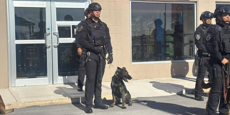 El agente canino Buch celebra ocho años de servicio en el K9 de la Policía Municipal