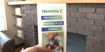Denuncian desabasto de medicamentos para hepatitis C en el IMSS