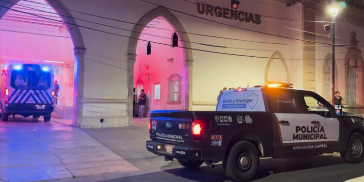 Joven baleado es internado en el Hospital Central