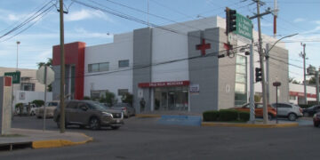 Llega menor de 15 años baleado a la Cruz Roja