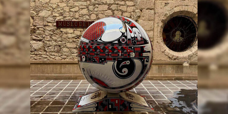 Regresan las Esferas Monumentales de Mata Ortiz al Museo Casa Chihuahua