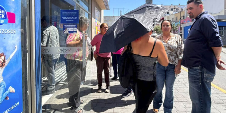 Sistemas telefónicos colapsan tras vencimiento de fecha límite para registro de líneas