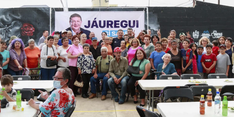 Sostuvo César Jáuregui reunión con vecinos de Tierra y Libertad e Infonavit Nacional
