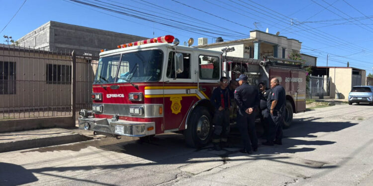 Sufre joven quemaduras tras flamazo por caída de tanque de gas en la colonia Revolución