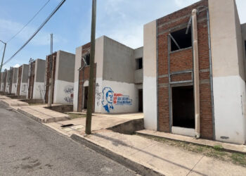 Temen por supuesta radiación en viviendas abandonadas