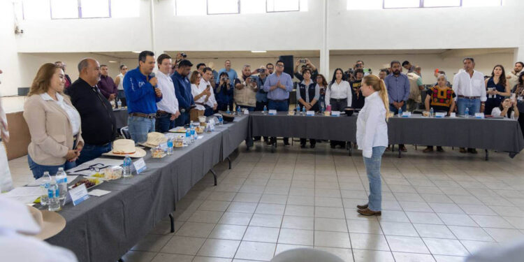 Toma protesta Alma Cristina Treviño Olivas como regidora del H. Ayuntamiento de Chihuahua